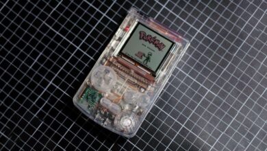 Game Boy Color Designed with a Transparent Motherboard 14 Game Boy Color Designed with a Transparent Motherboard