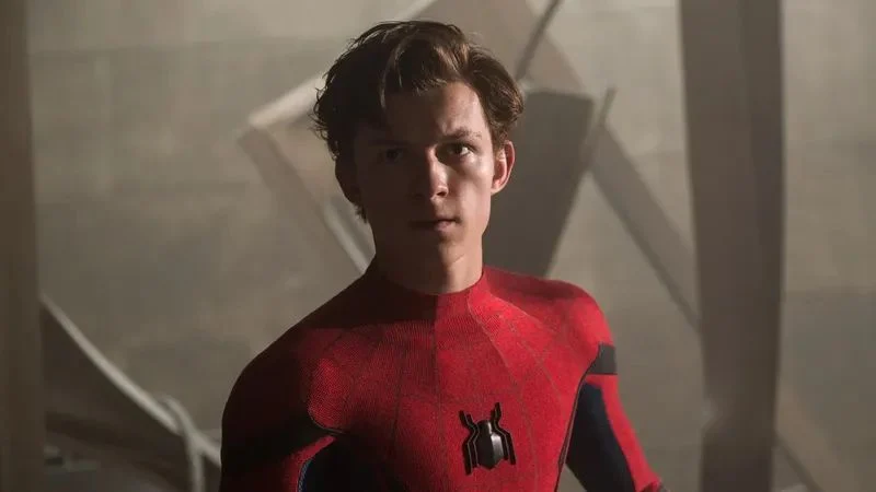 Tom Holland Hospitalized on Spider-Man Set 1 Tom Holland Hospitalized on Spider-Man Set