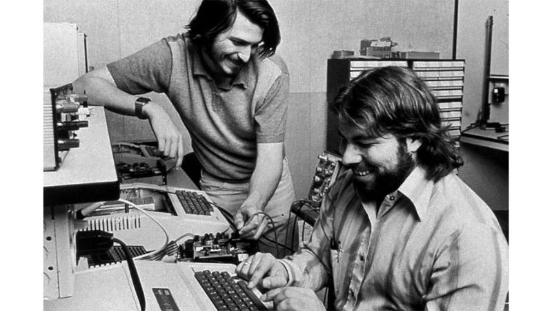 How did Apple Transform into a Giant Technology Empire in 50 Years?